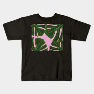 Copy of Graphic green palm leaves, pink background Kids T-Shirt